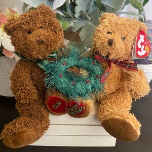 🆕🎄 RETIRED RARE TY BEANIE BABY “MERRY-KISSMAS” OUR FIRST CHRISTMAS BEARS.  MWMT!